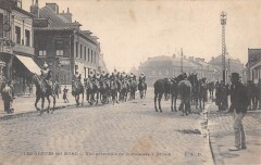 Les Greves Du Nord / Une Patrouille De Cuirassiers A Denain à Denain