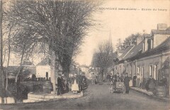 Souvigne - Entree Du Bourg