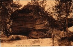Milly-la-Foret La Roche Feuilletee