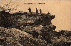 Milly-la-Foret La Roche Feuilletee