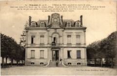 Arpajon Hotel de Ville à Arpajon
