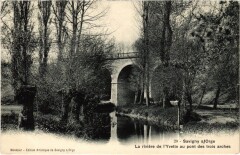 Savigny-sur-Orge La Riviere de l'Yvette au Pont des Trois Arches à Savigny-sur-Orge
