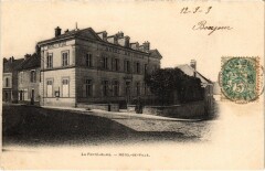 La Ferte-Alais Hotel de Ville