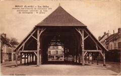 Milly-la-Foret Les Halles