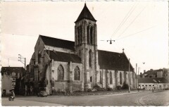 Essonnes L'Eglise et Place Leon Casse