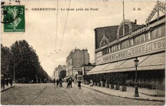 Charenton Quai France