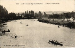 Le Perreux Les I'les d'Amour et des Loups France