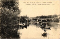 La Varenne Pecheurs pres du Pont France