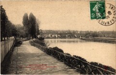 Joinville-le-Pont Bords de la Marne France -
																					94340 Joinville-le-Pont
																			