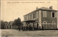 Parc d'Aviation de Ia Maison Blanche à Paris