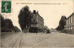 Charenton Avenue du Marche et rue de Paris France