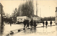 Creteil Passerelle improvisee France