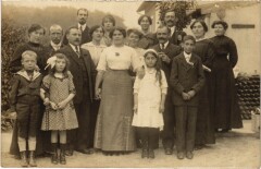 Brevannes Family Portrait France -
													94 Val de Marne
												