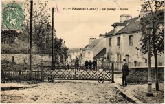 Palaiseau Le passage a niveau France à Palaiseau