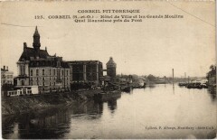 Corbeil Hotel de Ville et les Grands Moulins France