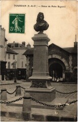 Dourdan Statue du Poete Regnard France -
																					91410 Dourdan
																			