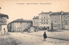 Viverols - Place Principale à Viverols