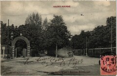 St Mande La Demi Lune Avenue Daumesnil -
													94 Val de Marne
												