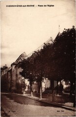 Chennevieres Place de l'Eglise