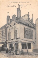 Chartres / La Maison Du Porche / Peinture Vitrerie -
																					28000 Chartres
																			