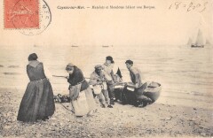 Cayeux Sur Mer - Matelots Et Matelotes Halant Une Barque -
																					80410 Cayeux-sur-Mer
																			