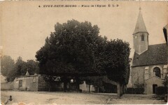Evry-Petit Bourg Place de l'Eglise France