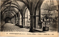 Fontevrault Abbaye Cloitre