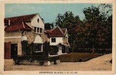 Courcelles Le Manoir France