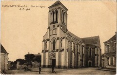 Ecouflant Place de l'Eglise
