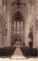 Carte postale ancienne Cholet Interieur de l'Eglise Saint-Pierre
                                                                     à Cholet
                                