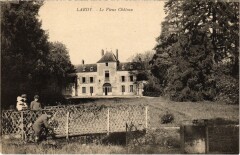 Lardy Le Vieux Chateau France à Lardy