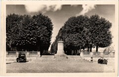 Avallon Statue de Vauban à Avallon