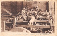 Thiers - Interieur D'Une Coutellerie - Les Emouleurs à Thiers