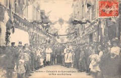 Vernon - Concours De Gymnastique 1909 - La Rue Aux Huilliers à Vernon