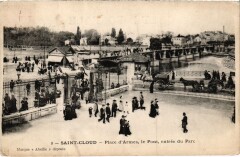 Saint-Cloud Place d'Armes, le Pont, entree du Parc France à Saint-Cloud