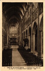 Saint-Denis Interieur de l'Eglise France à Saint-Denis