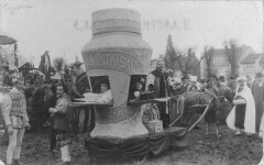 Lyon - Carte Photo - Carnaval - Char Des Bonbons