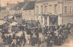 Mezieres / Place Du Marche / Foire De La Mi Careme -
													36 Indre
												