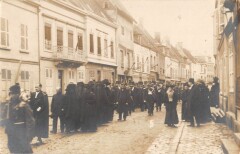 Carte Photo - Courville Catastrophe Du Chemin De Fer - Les Obseques N°4 -
													28 Eure et Loir
												