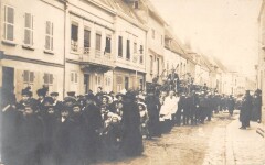 Carte Photo - Courville Catastrophe Du Chemin De Fer - Les Obseques N°9 -
													28 Eure et Loir
												