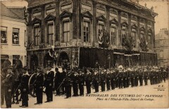 Funérailles Victimes Calais Pluvoise Place de l'Hotel de Ville à Calais