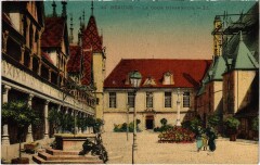 Beaune Hotel Dieu cour d'honneur à Beaune
