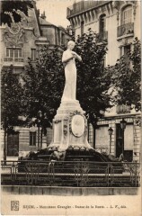 Dijon Monument Grangier Statue de la Bonte à Dijon