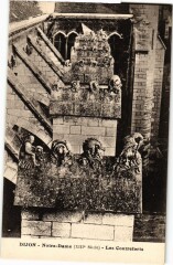 Dijon Notre Dame Les Contreforts à Dijon