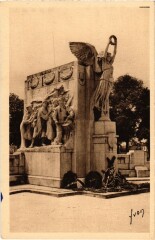 Dijon Monument aux Morts à Dijon
