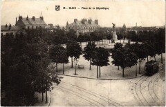Dijon Place de la Republique à Dijon