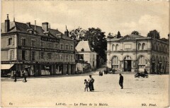 Laval Place de la Mairie à Laval