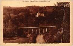 Chateau de Chastellux et le viaduc