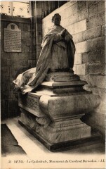 Sens la Cathédrale Mon. Cardinal Benadou