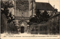 Sens Archeveché Les Grilles